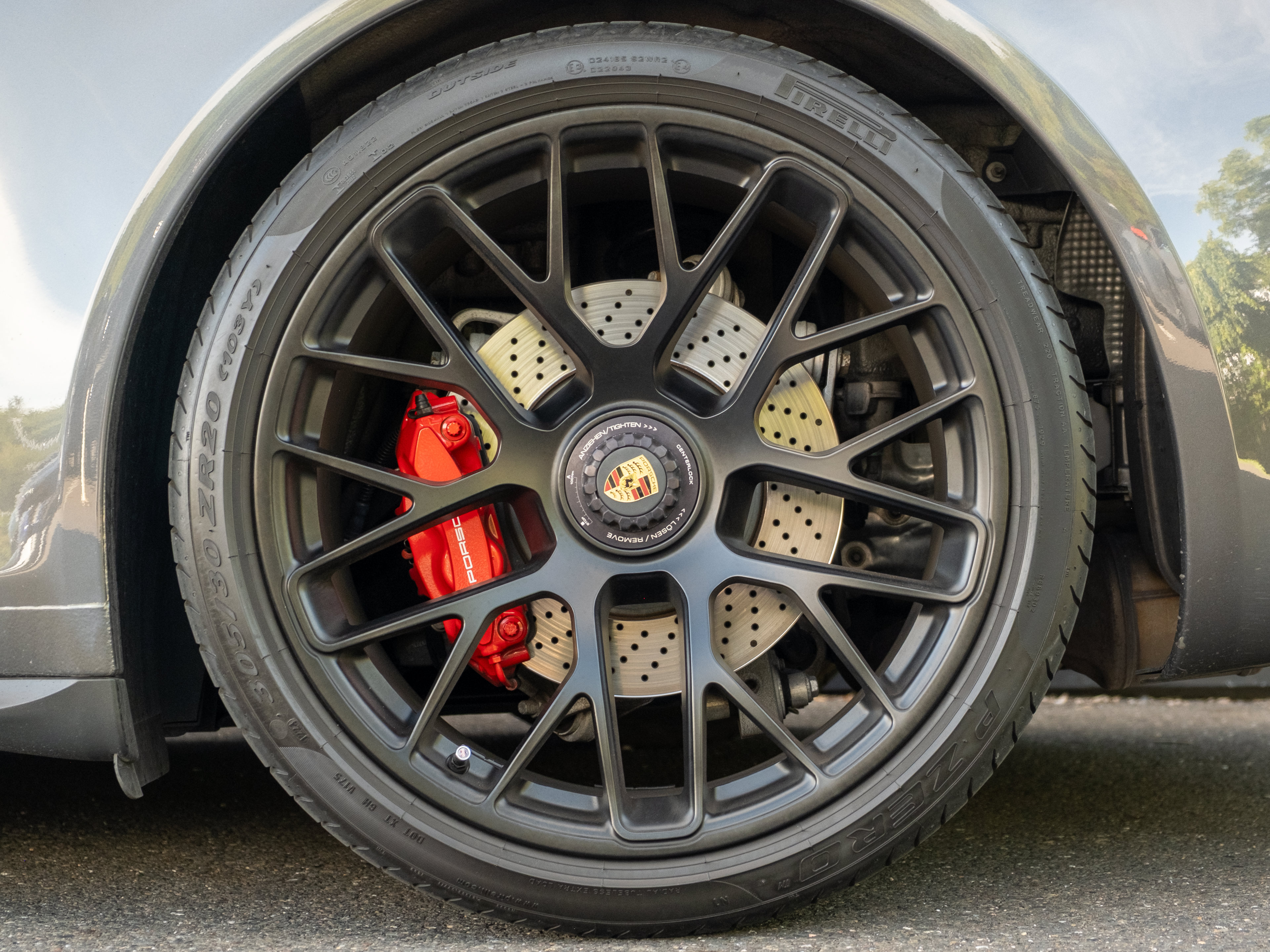 Certified 2016 Porsche 911 Carrera GTS RWD image 13