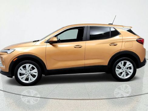 Used 2024 Buick Encore GX Preferred FWD image 2