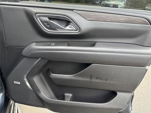 Used 2021 Chevrolet Suburban LT w/ Rear Media and Nav Package image 23