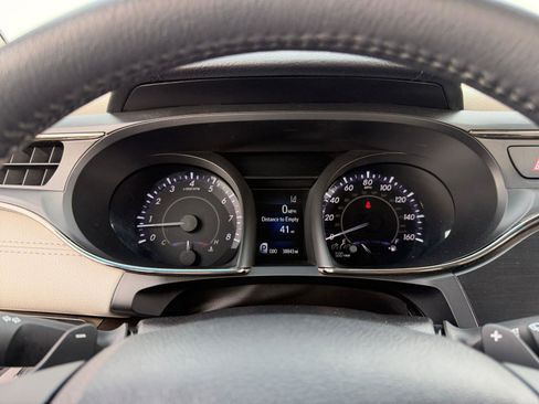 Used 2018 Toyota Avalon XLE w/ Carpet Mat Package image 12