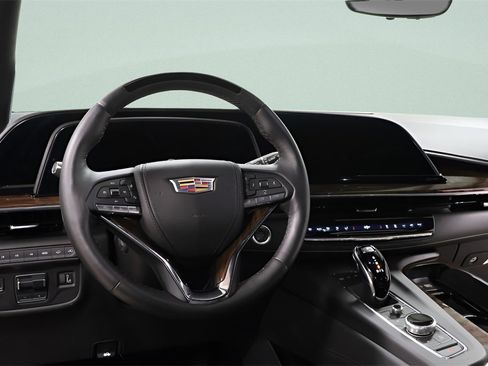 Used 2024 Cadillac Escalade ESV Sport Platinum w/ LPO, ONYX Package image 8