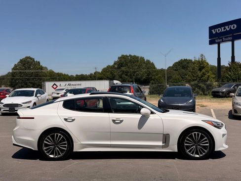 Used 2019 Kia Stinger Premium RWD image 8