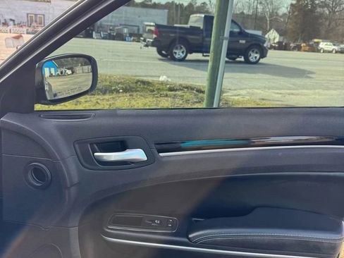 Used 2017 Chrysler 300 S image 12