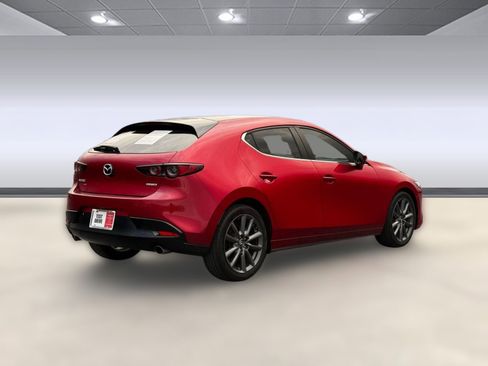 Used 2021 MAZDA MAZDA3 s image 8