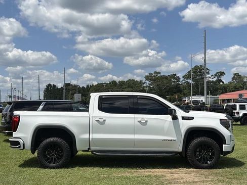 Used 2023 GMC Sierra 1500 AT4X AWD/4WD image 4