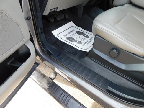 Used 2022 Ford F250 XL image 24