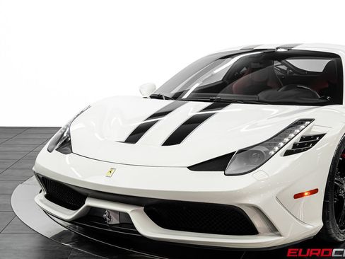 Used 2015 Ferrari 458 Speciale Coupe RWD image 15