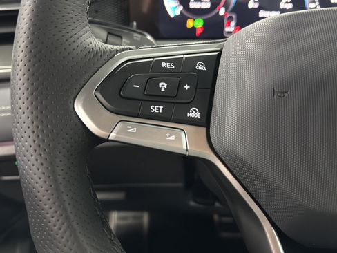 New 2026 Volkswagen Tiguan SE R-Line AWD/4WD image 20