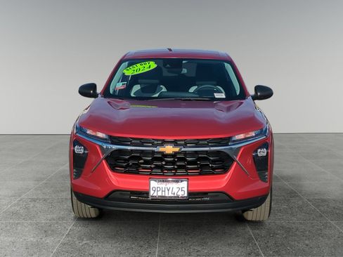 Used 2024 Chevrolet Trax LS image 8