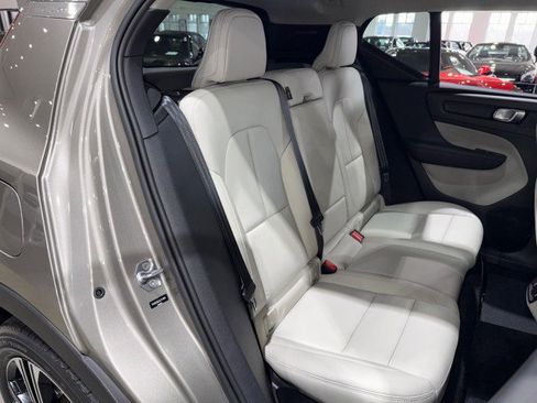 Used 2020 Volvo XC40 T4 Inscription image 57