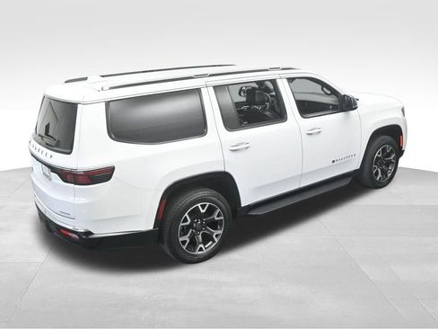 Used 2023 Jeep Wagoneer Series III w/ Preferred Equipment Group image 54