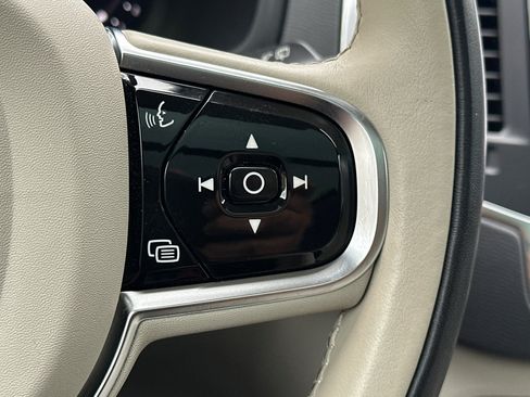 Certified 2023 Volvo XC90 B6 Core w/ Protection Package Premier AWD/4WD image 28