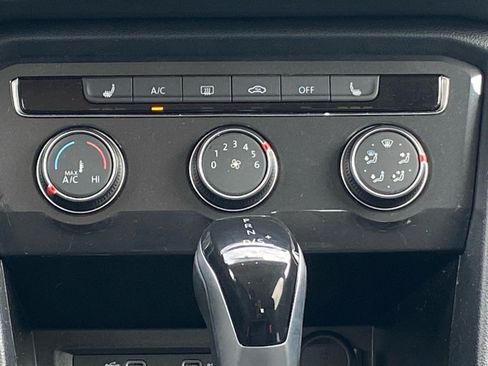 Certified 2022 Volkswagen Tiguan S AWD/4WD image 9