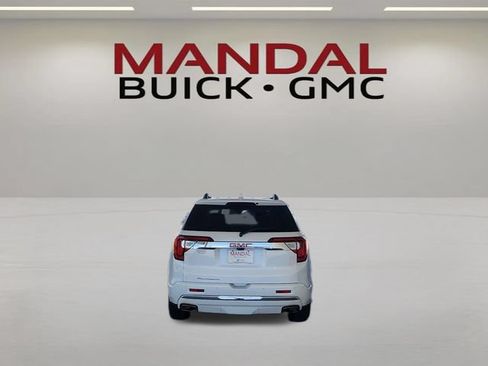 Used 2023 GMC Acadia Denali w/ Denali Technology Package FWD image 6