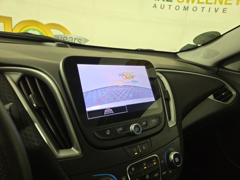 Used 2024 Chevrolet Malibu LT image 21