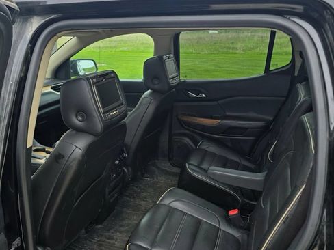 Used 2017 GMC Acadia Denali w/ Technology Package AWD/4WD image 10