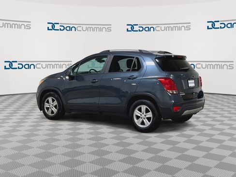 Used 2021 Chevrolet Trax LT FWD image 7