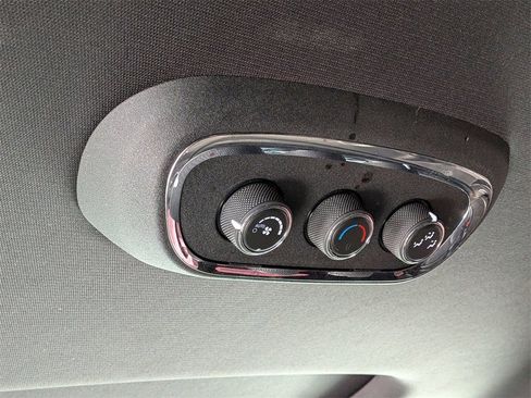 Used 2019 Dodge Durango GT image 27