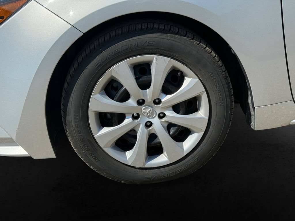 Used 2024 Toyota Corolla LE FWD image 12