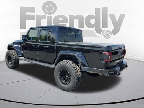 Used 2022 Jeep Gladiator Overland w/ Popular Equipment Package AWD/4WD image 3