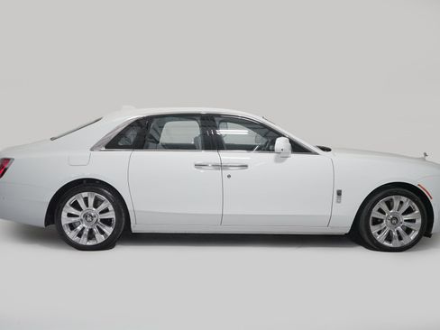 Used 2021 Rolls-Royce Ghost AWD/4WD image 3