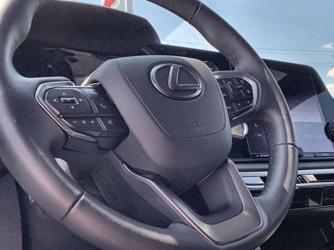 Used 2024 Lexus RX 350h AWD/4WD image 19