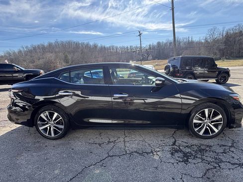 Used 2020 Nissan Maxima 3.5 SV w/ Floor Mat Group image 6