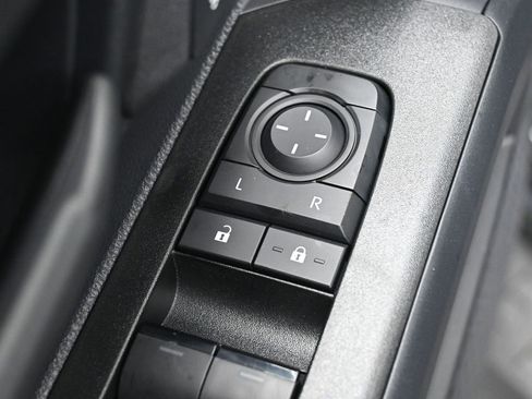 Used 2025 Toyota 4Runner TRD Off-Road Premium image 12