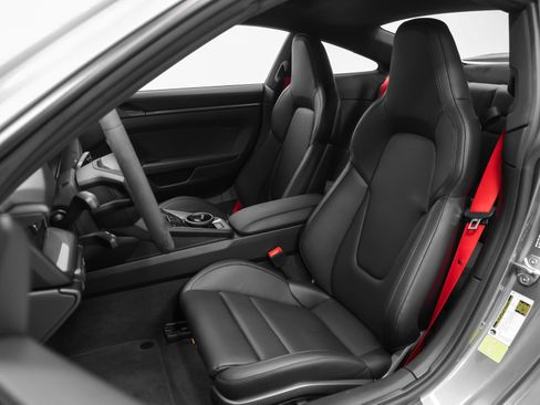 Certified 2026 Porsche 911 Carrera T RWD image 5