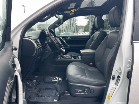 Used 2023 Lexus GX 460 Premium image 16