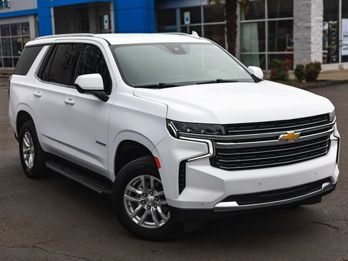 Used 2024 Chevrolet Tahoe LT image 2