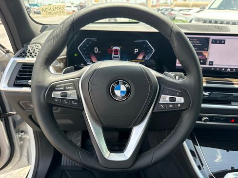 Used 2024 BMW X5 sDrive40i w/ Premium Package RWD image 18