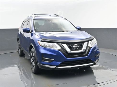 Used 2020 Nissan Rogue SV w/ Premium Package image 23