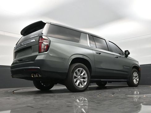 Used 2023 Chevrolet Suburban Premier RWD image 24