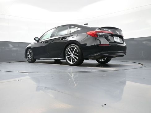 Used 2023 Honda Civic Touring image 32