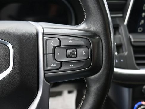 Used 2023 GMC Yukon XL SLT w/ SLT Luxury Package AWD/4WD image 19