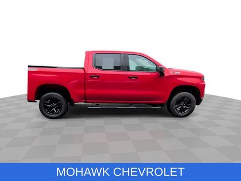 Used 2019 Chevrolet Silverado 1500 LT Trail Boss w/ Convenience Package AWD/4WD image 10