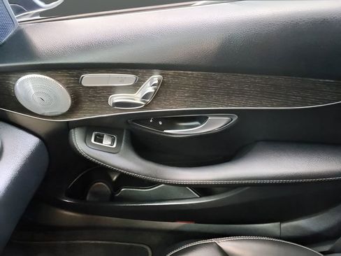 Used 2019 Mercedes-Benz C 300 4MATIC Sedan image 17