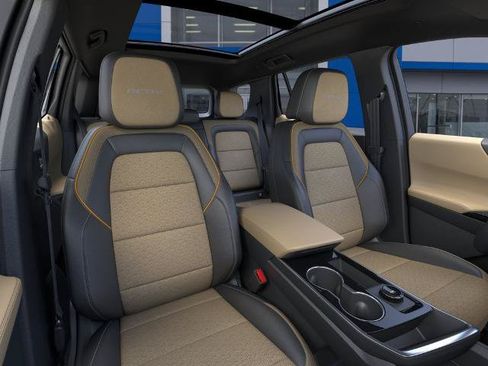 New 2026 Chevrolet Equinox ACTIV w/ LPO, Floor Liner Package AWD/4WD image 16