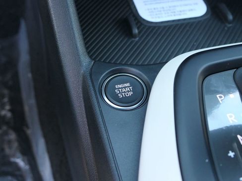 New 2025 Kia K4 GT-Line image 17