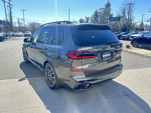 Used 2023 BMW X7 M60i w/ Executive Package image 5