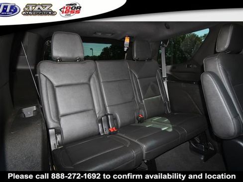 Used 2021 Chevrolet Tahoe Z71 w/ Luxury Package AWD/4WD image 16