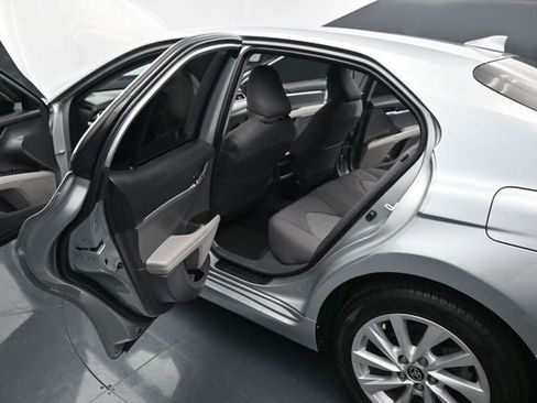 Used 2023 Toyota Camry LE w/ Convenience Package FWD image 15