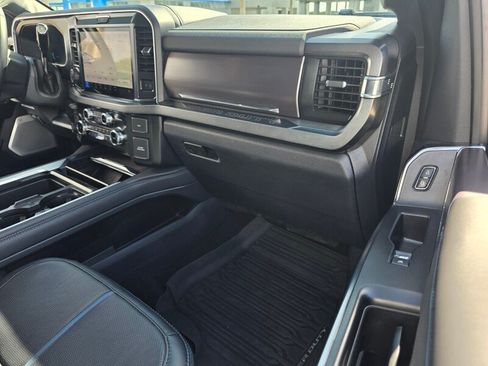 Used 2026 Ford F250 Platinum AWD/4WD image 21