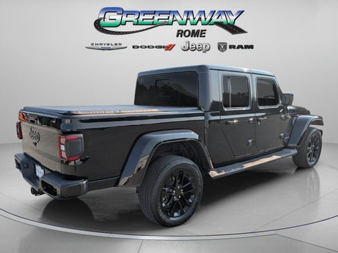 Used 2021 Jeep Gladiator Overland AWD/4WD image 6