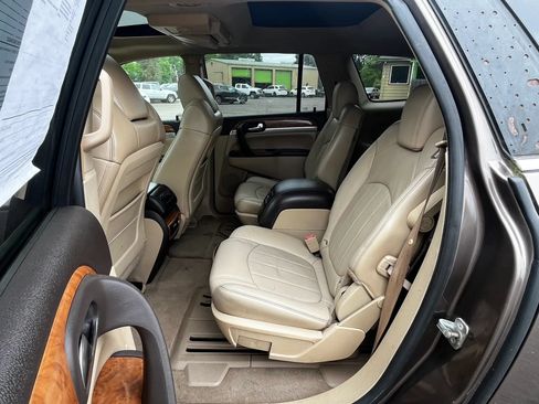 Used 2009 Buick Enclave CXL w/ Entertainment Package #4 AWD/4WD image 11