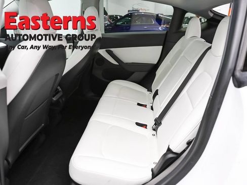 Used 2021 Tesla Model Y Long Range AWD/4WD image 16