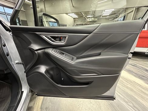 Used 2019 Subaru Forester Limited image 37