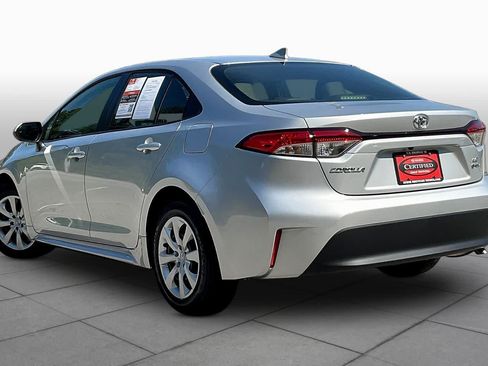 Used 2026 Toyota Corolla LE FWD image 12