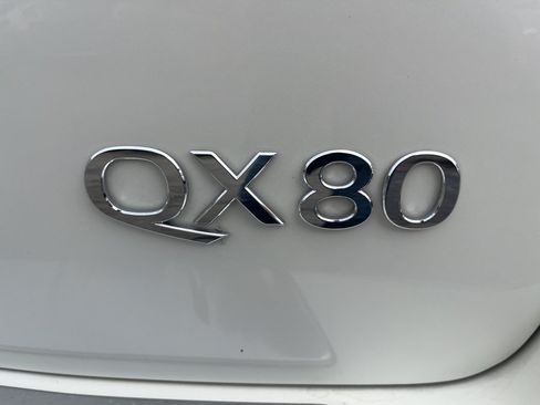Used 2015 INFINITI QX80 4WD w/ Deluxe Technology Package image 32